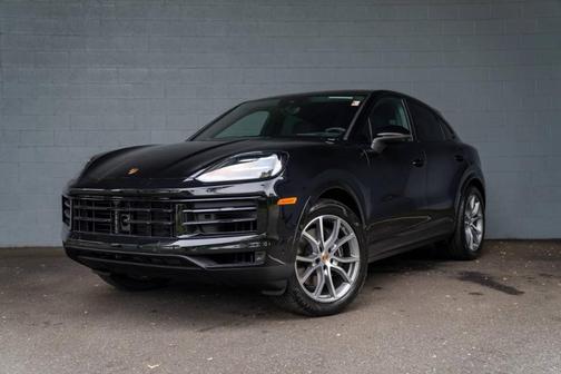 2025 Porsche Cayenne AWD