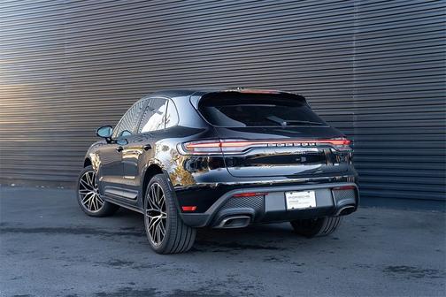 2025 Porsche Macan 
