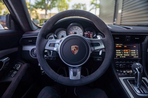 White 2015 Porsche 911 GT3