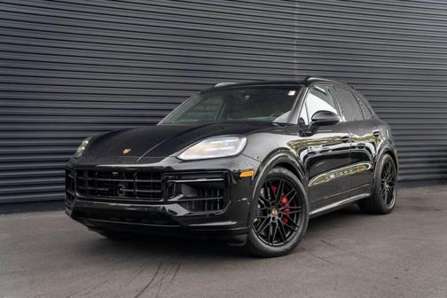2026 Porsche Cayenne GTS