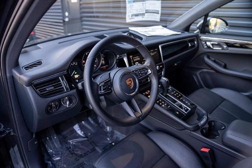Volcano Grey Metallic 2026 Porsche Macan