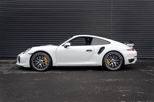 2015 Porsche 911 Turbo S