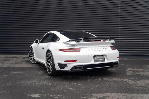 2015 Porsche 911 Turbo S