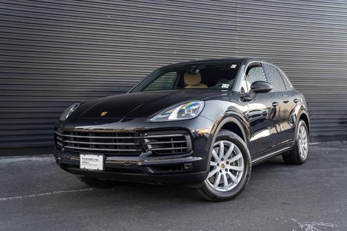 2022 Porsche Cayenne Base