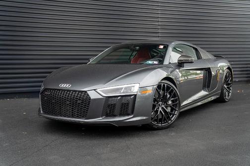 Daytona Gray Pearl Effect 2018 Audi R8 5.2 quattro Plus