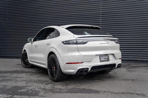 2022 Porsche Cayenne GTS