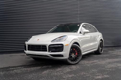 2022 Porsche Cayenne GTS