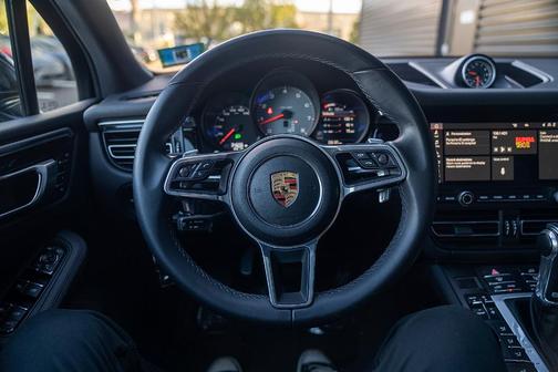 2020 Porsche Macan S