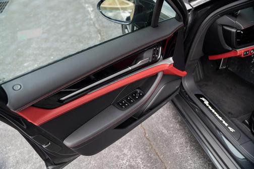 2024 Porsche Panamera 4
