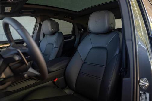 2026 Porsche Cayenne S Coupe AWD