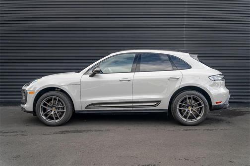 2025 Porsche Macan T