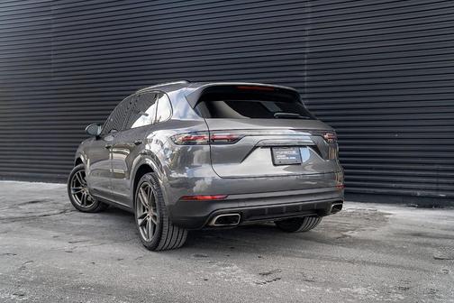 2021 Porsche Cayenne 