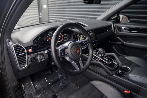 2021 Porsche Cayenne 