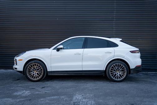 2022 Porsche Cayenne Platinum Edition