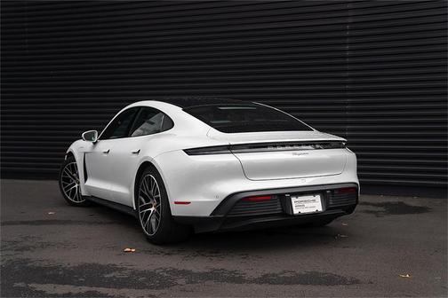 2023 Porsche Taycan