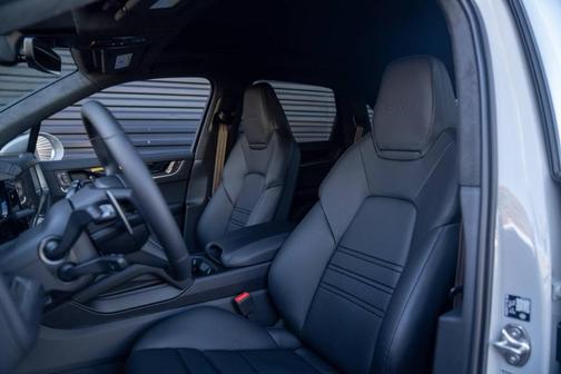 2026 Porsche Cayenne Turbo