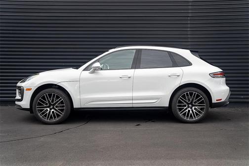 2025 Porsche Macan Base