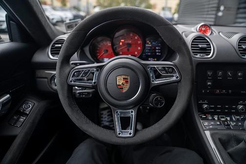 2024 Porsche 718 Cayman GTS 4.0