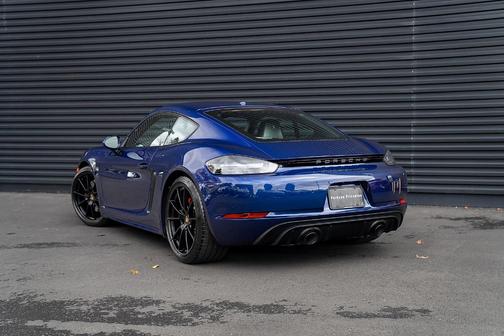 2024 Porsche 718 Cayman GTS 4.0