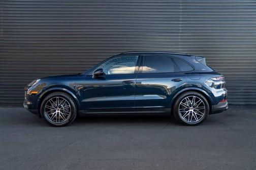 2026 Porsche Cayenne AWD