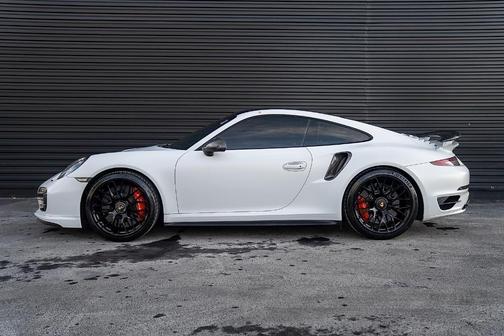 2015 Porsche 911 Turbo S