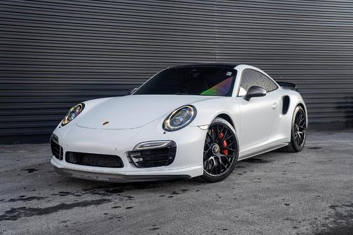 2015 Porsche 911 Turbo S