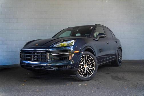 2025 Porsche Cayenne AWD