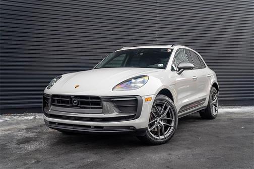2025 Porsche Macan T