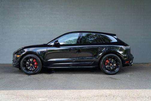 2025 Porsche Macan GTS