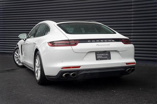 2020 Porsche Panamera 4S