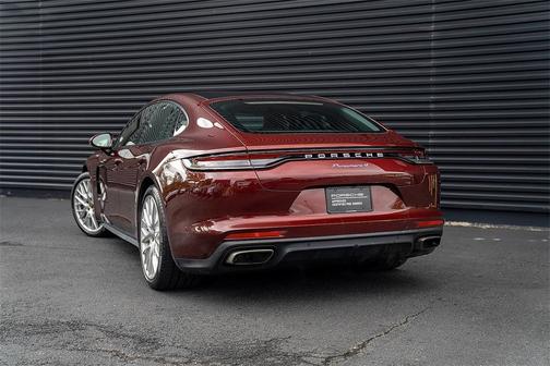 2021 Porsche Panamera 4