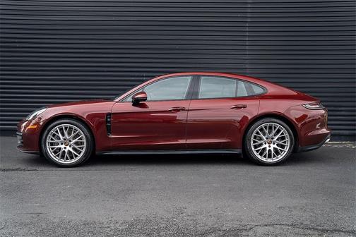 2021 Porsche Panamera 4
