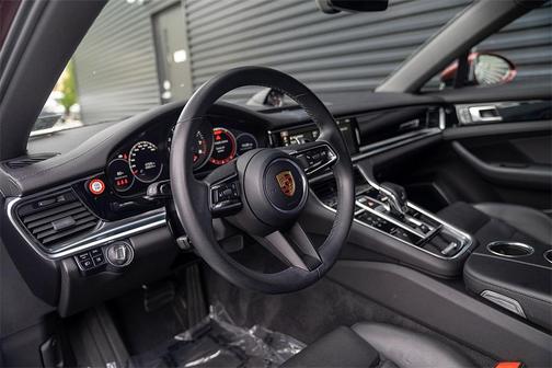 2021 Porsche Panamera 4