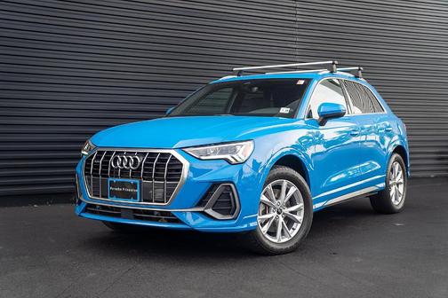 Turbo Blue 2023 Audi Q3 45 S line Premium