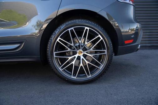 2026 Porsche Macan T