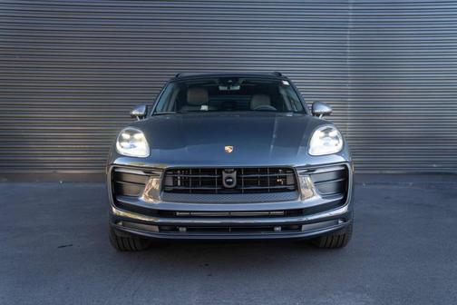 2026 Porsche Macan T