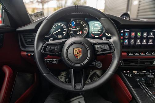 2022 Porsche 911 Carrera GTS