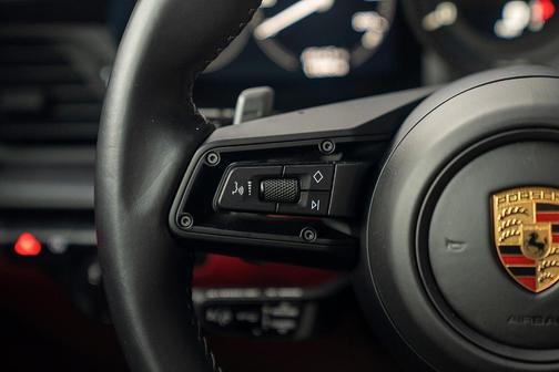 2022 Porsche 911 Carrera GTS