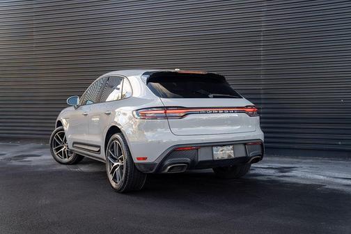 2025 Porsche Macan 
