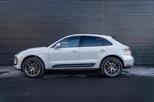 2025 Porsche Macan 