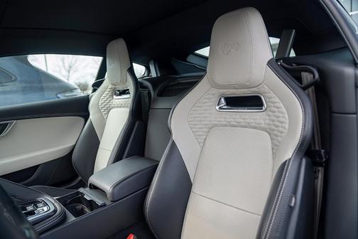 2022 Jaguar F-TYPE R