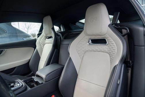 2022 Jaguar F-TYPE R