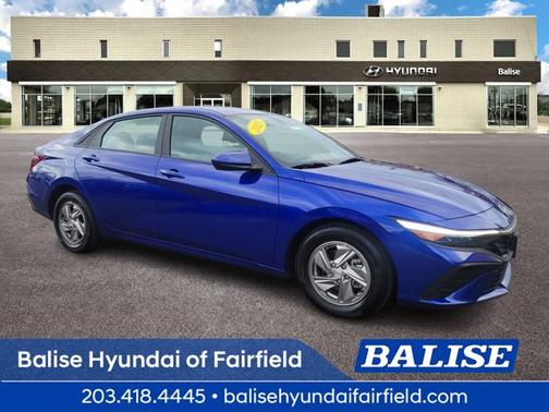 2025 Hyundai ELANTRA SE