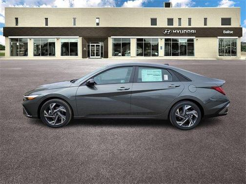 2025 Hyundai ELANTRA HEV SEL Sport