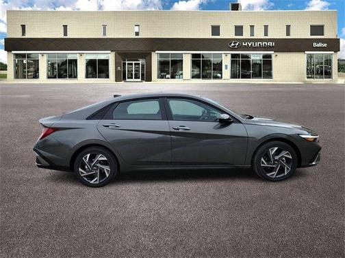 2025 Hyundai ELANTRA HEV SEL Sport