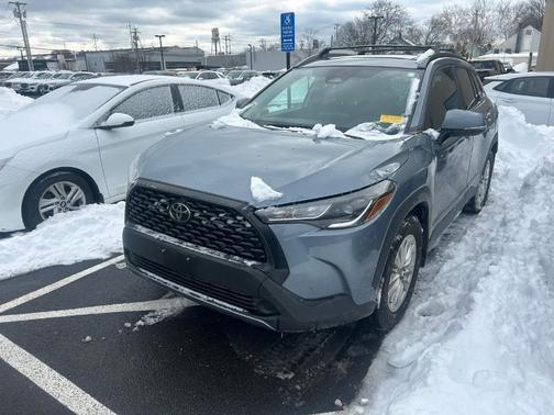 2023 Toyota Corolla Cross LE