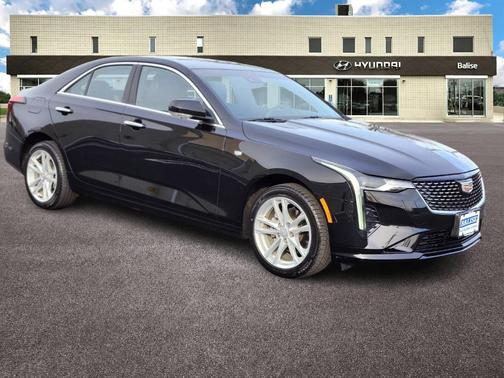 2023 Cadillac CT4 Luxury