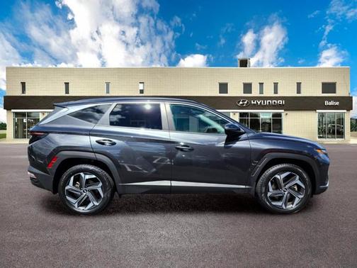 Gray 2023 Hyundai TUCSON SEL