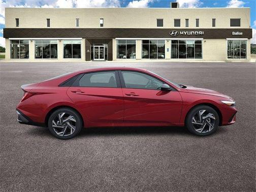 2025 Hyundai ELANTRA HEV SEL Sport