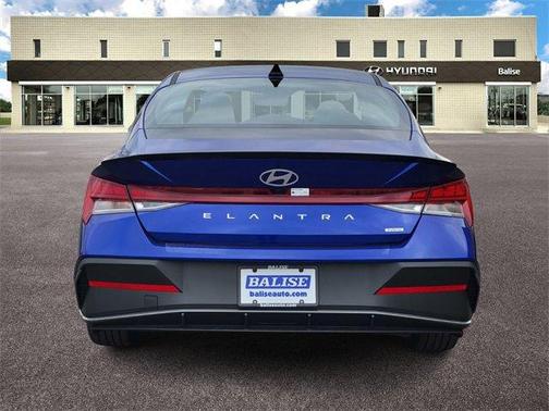 2025 Hyundai ELANTRA HEV SEL Sport